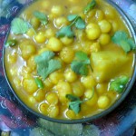 Yellow Peas Curry / Ghugni / Matar Gravy