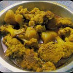 Potato-Cauliflower Curry/Phoolkopir torkari/ Veg. cauliflower gravy