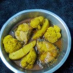 Rohu Fish With Potato And Cauliflower/Rui Mach With Phulkopi